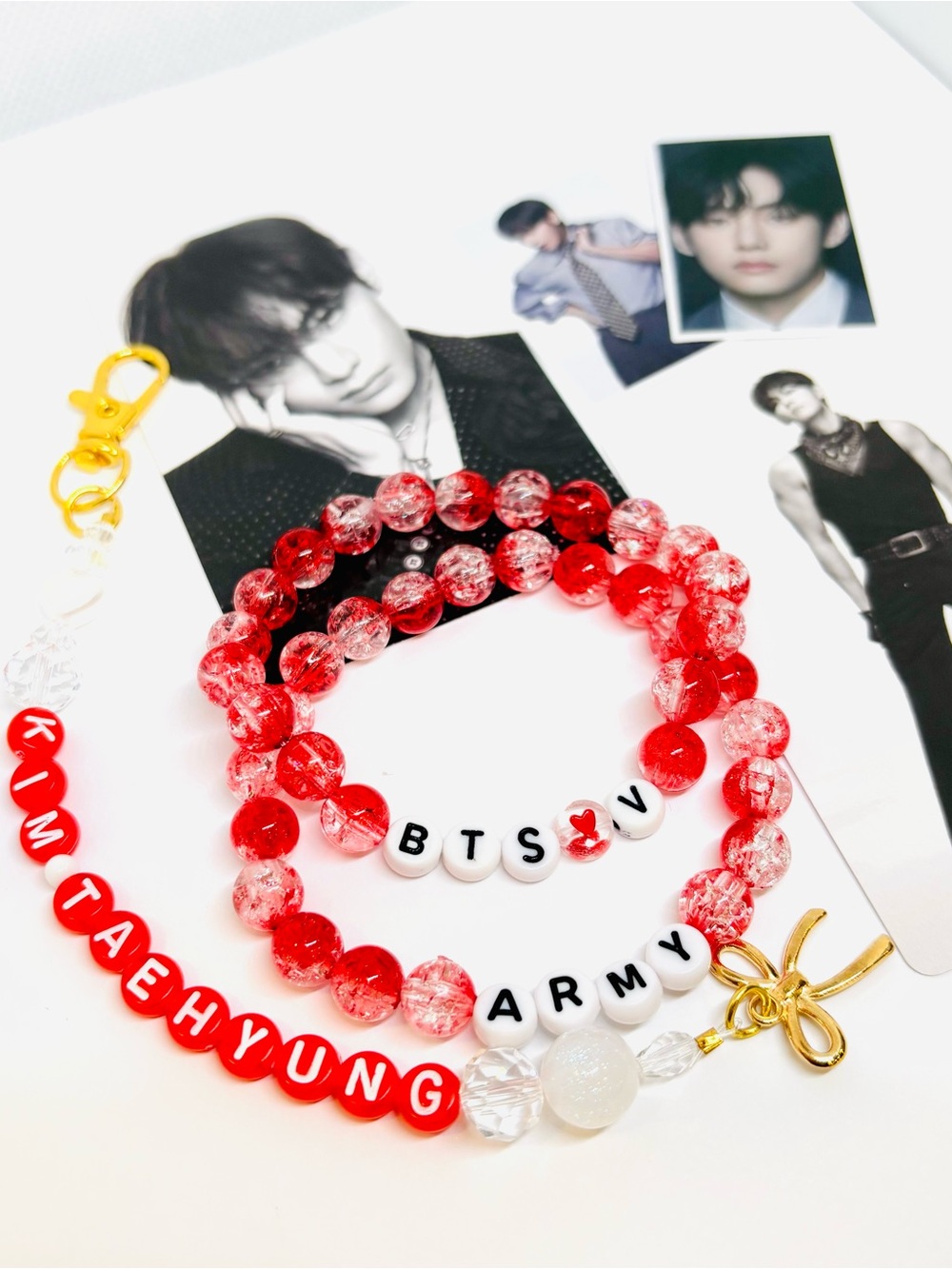 (7pcs) BTS V TAEHYUNG BRACELET KEYCHAIN PHOTOCARD STICKER BUNDLE - Picture 6 of 8